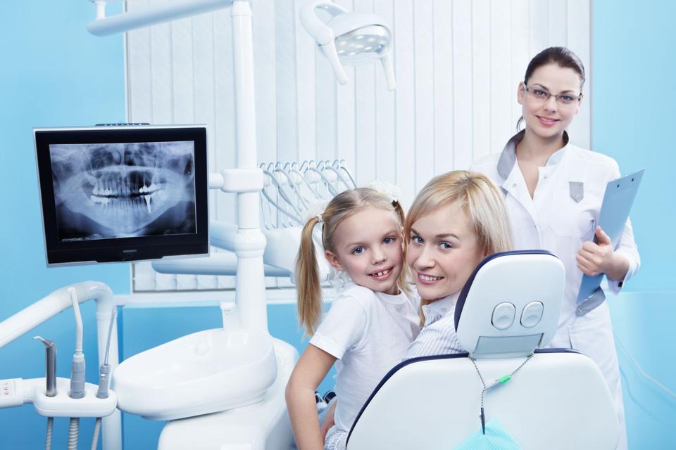 牙醫經理人學會審視牙醫行銷流程，全方位植入診所品牌形象？